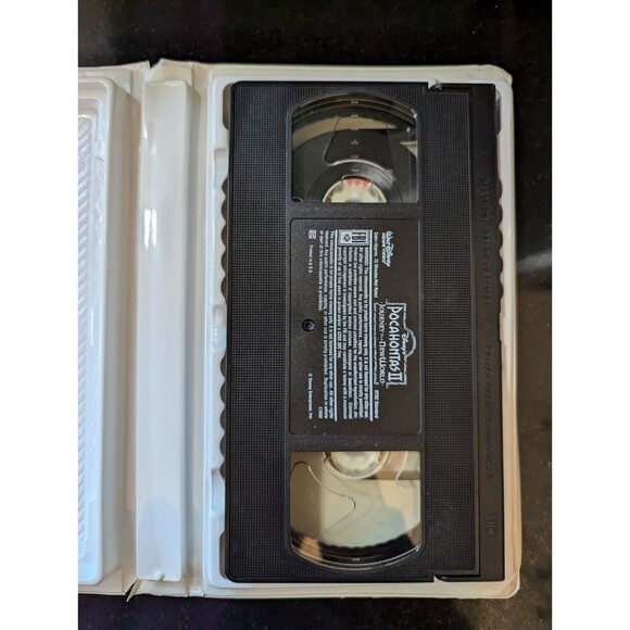 WALT DISNEY POCAHONTAS 2  II JOURNEY TO A NEW WORLD VHS MOVIE CLAMSHELL - Picture 8 of 10